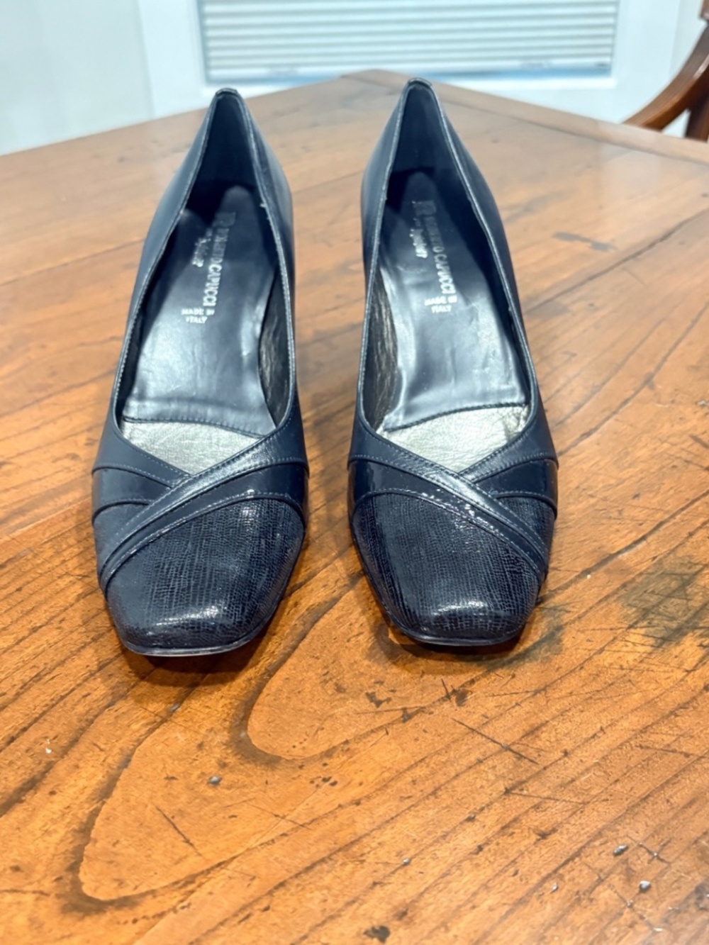 Roberto Capucci Italy Vintage Navy Leather Reptile Textured Block Heel Pumps 9.5
